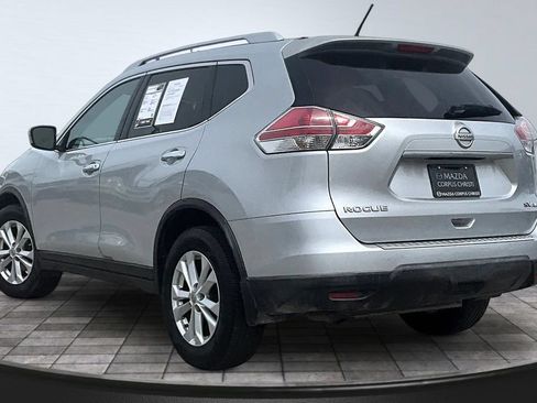 Used 2015 Nissan Rogue SV AWD/4WD image 5