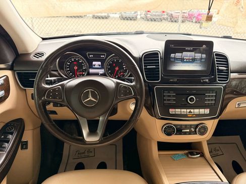 Used 2017 Mercedes-Benz GLE 350 GLE 350 4MATIC Sport Utility 4 image 32