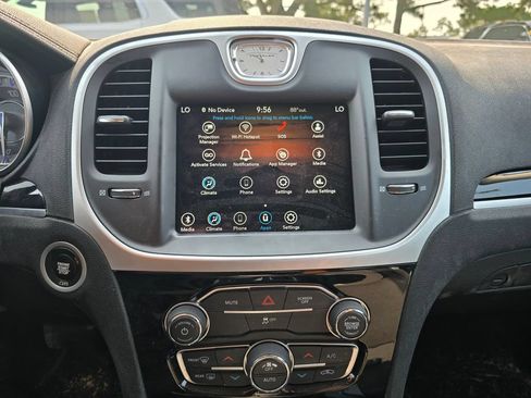 Used 2023 Chrysler 300 Touring RWD image 18