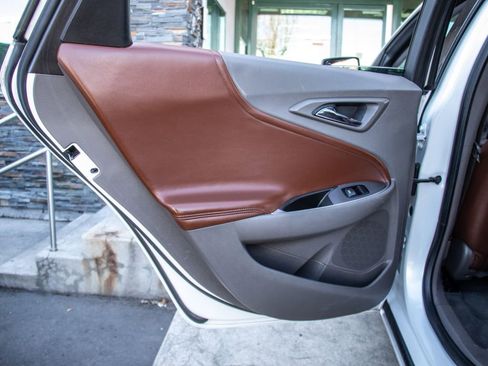 Used 2017 Chevrolet Malibu LT w/ Leather Package image 21