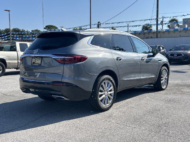 Used 2019 Buick Enclave Premium w/ Experience Buick Package FWD image 4