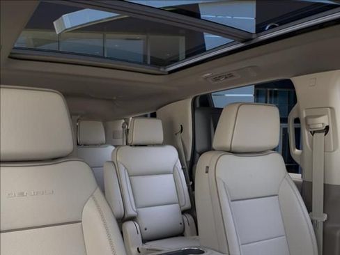 New 2026 GMC Yukon Denali w/ Denali Reserve Package AWD/4WD image 24