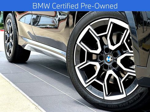 Certified 2023 BMW X1 xDrive28i w/ Convenience Package AWD/4WD image 2
