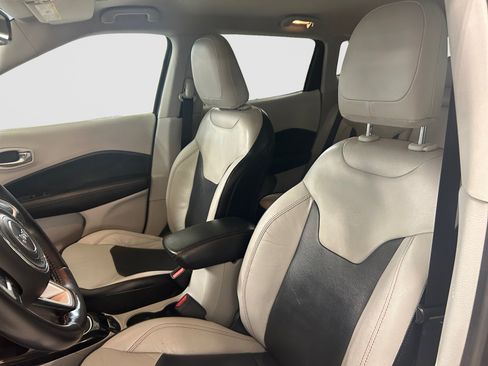 Used 2020 Jeep Compass Limited FWD image 8
