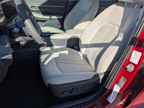 Used 2025 Hyundai Sonata SEL image 14