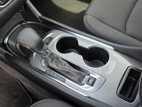 Used 2024 Chevrolet Malibu LT image 19