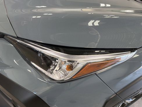 Used 2024 Subaru Crosstrek 2.0i Premium AWD/4WD image 15