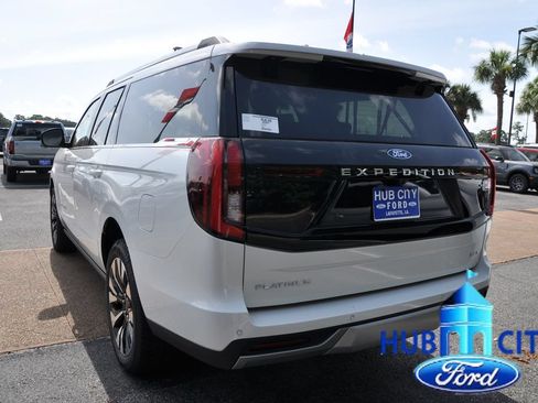 New 2026 Ford Expedition Max Platinum w/ Driver's Package AWD/4WD image 3