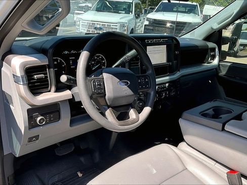 Used 2024 Ford F350 XL w/ XL Chrome Package RWD image 4