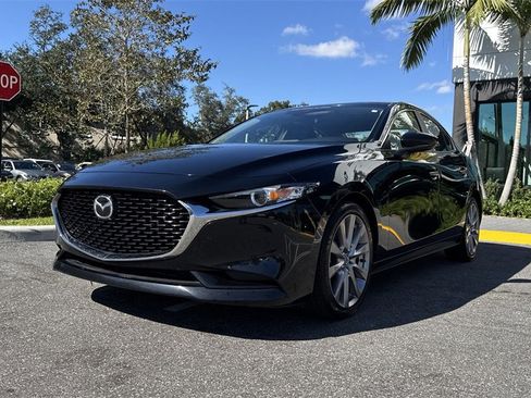 Used 2020 MAZDA MAZDA3 Sedan w/ Preferred Package image 32