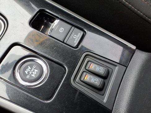 Used 2020 Mitsubishi Outlander ES image 20