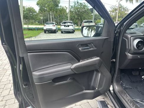 Used 2024 Chevrolet Colorado LT w/ LT Convenience Package RWD image 22