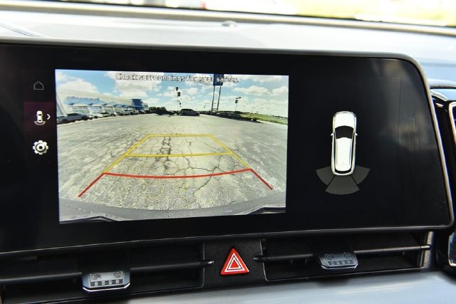 Used 2023 Kia Sportage EX FWD image 12