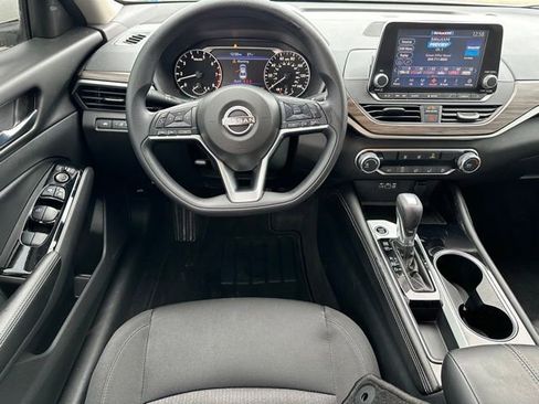 Used 2023 Nissan Altima 2.5 SV image 13