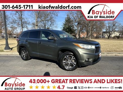 Used 2016 Toyota Highlander XLE image 1