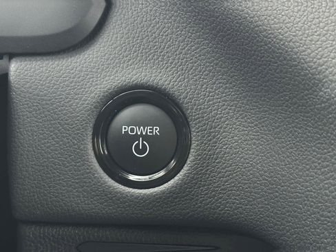 Used 2025 Toyota Tundra Limited image 7