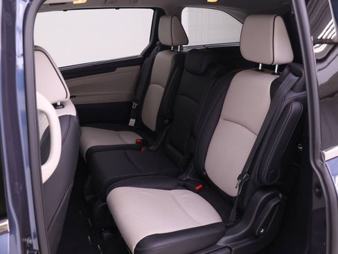 Certified 2026 Honda Odyssey Elite image 10