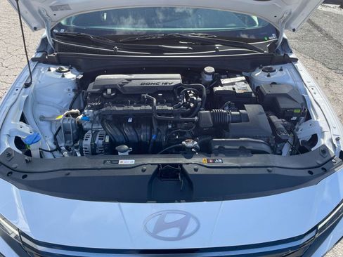 Used 2025 Hyundai Elantra SEL image 33