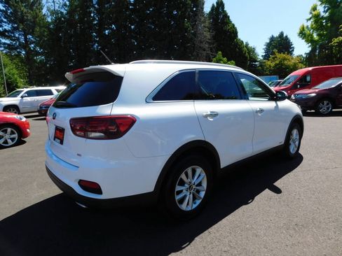 Used 2020 Kia Sorento LX w/ LX I4 Convenience Package AWD/4WD image 2