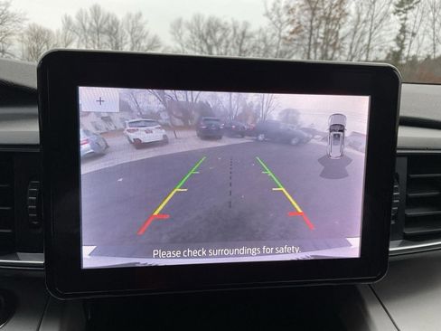 Used 2021 Ford Explorer XLT w/ Equipment Group 202A image 23