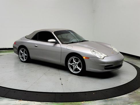 Used 2003 Porsche 911 Carrera RWD image 3