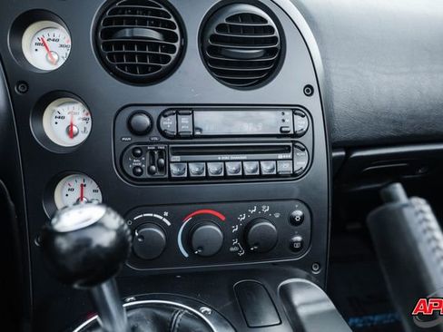 Used 2003 Dodge Viper SRT-10 image 16