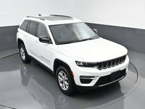 Used 2022 Jeep Grand Cherokee Limited AWD/4WD image 21