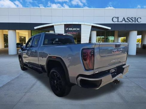 Used 2025 GMC Sierra 2500 AT4 AWD/4WD image 6