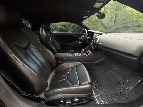 Used 2018 Audi R8 V10 image 25