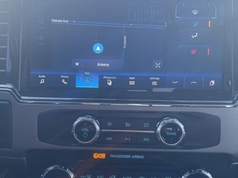 Used 2022 Ford F250 Lariat w/ Black Appearance Package image 10