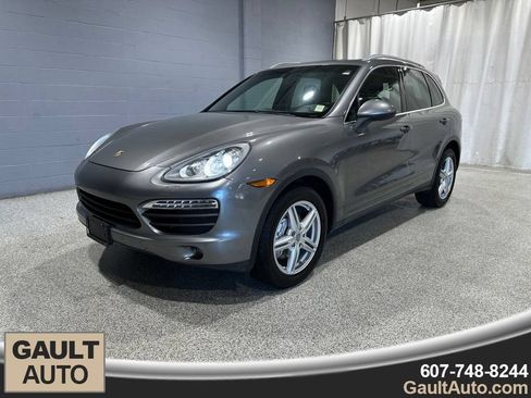 Used 2014 Porsche Cayenne S AWD/4WD image 4