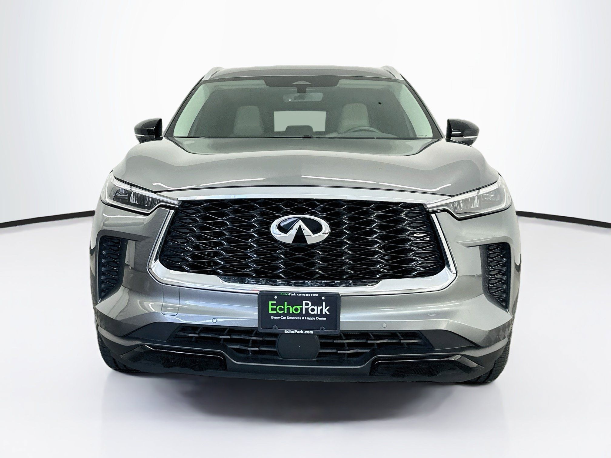 Used 2023 INFINITI QX60 Luxe w/ Cargo Package AWD/4WD image 2