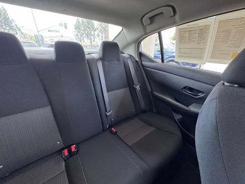 Used 2025 Nissan Sentra SV FWD image 31
