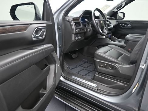 Used 2023 Chevrolet Tahoe LT w/ LT Signature Plus Package image 11