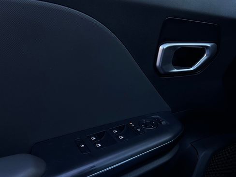 Used 2025 Kia K4 LXS image 19