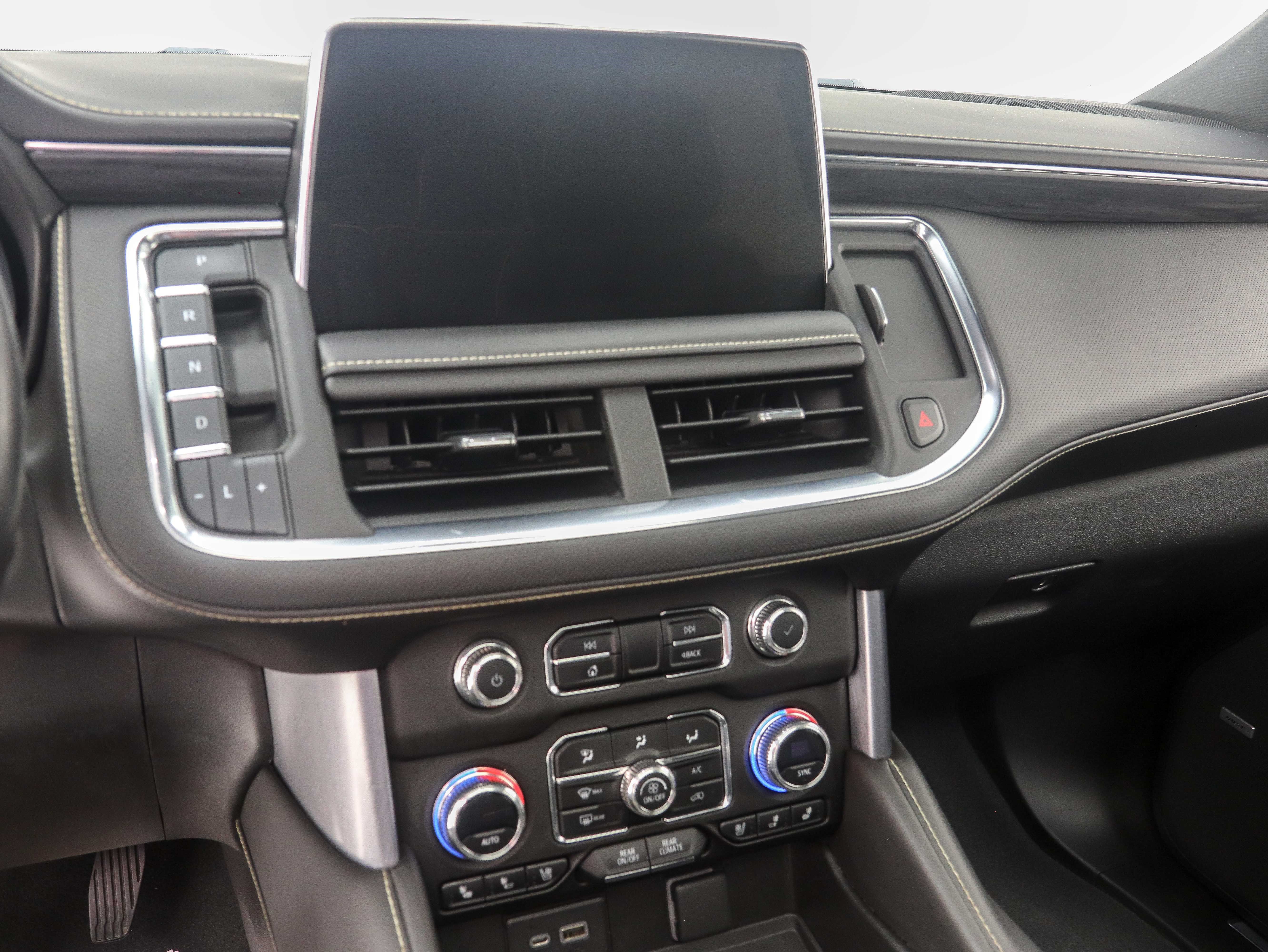Used 2023 GMC Yukon XL SLT AWD/4WD image 14