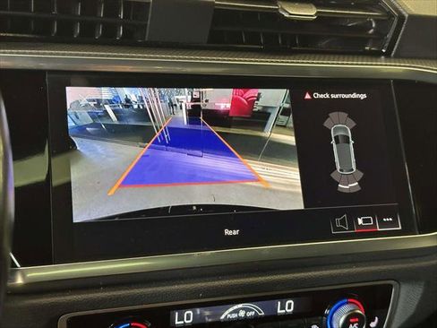 Used 2024 Audi Q3 2.0T Premium image 31