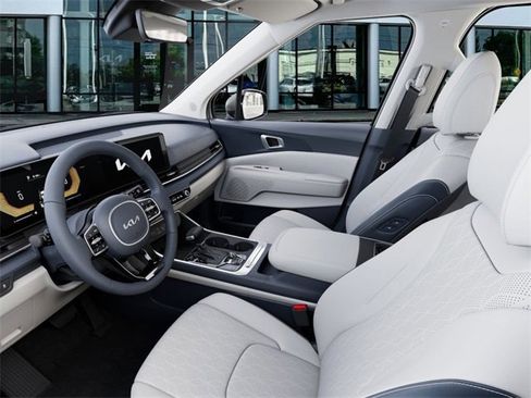 New 2026 Kia Carnival EX image 17