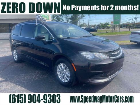 Used 2021 Chrysler Voyager Lxi FWD image 1