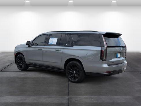 Used 2023 Cadillac Escalade ESV Sport Platinum w/ LPO, ONYX Package AWD/4WD image 3