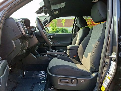 Certified 2023 Toyota Tacoma TRD Sport AWD/4WD image 13