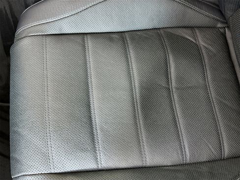 Certified 2024 Mercedes-Benz GLS 450 4MATIC image 21