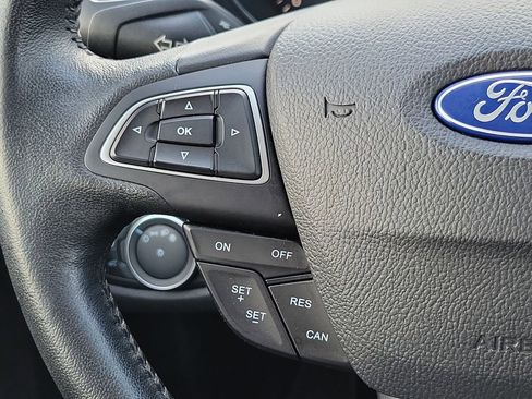 Certified 2019 Ford Escape SEL image 13