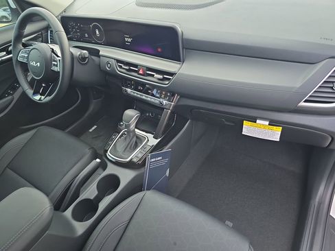 New 2026 Kia Seltos EX image 11
