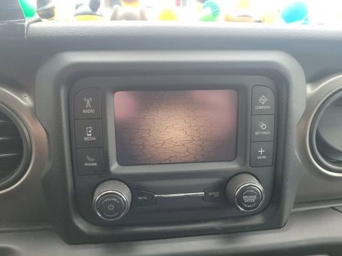 Used 2020 Jeep Wrangler Unlimited Sport S image 11