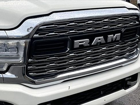Used 2019 RAM 3500 Limited image 29