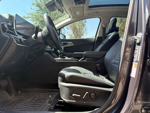 Used 2024 Kia Sportage SX FWD image 9