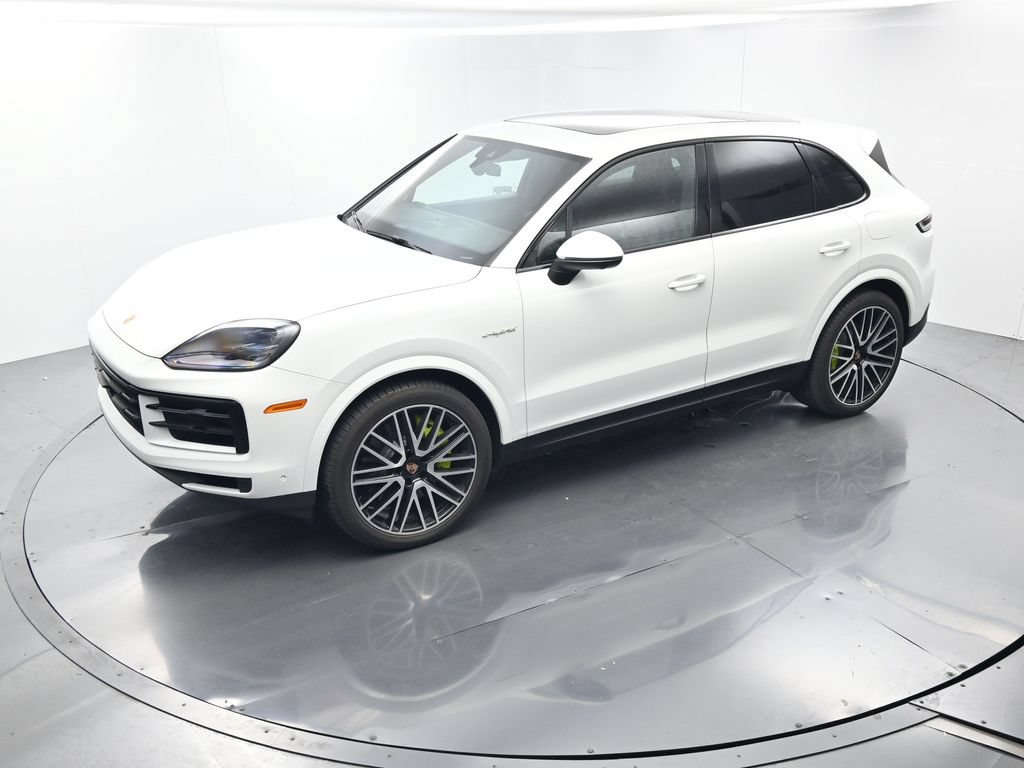 Certified 2026 Porsche Cayenne E-Hybrid AWD/4WD image 31