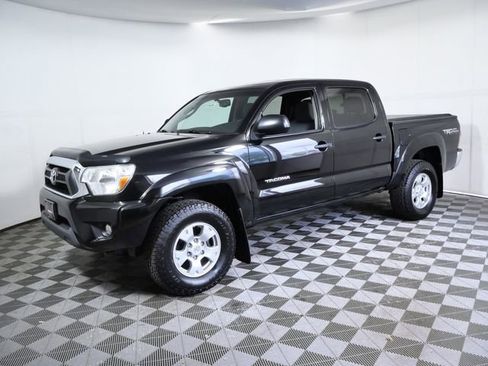 Used 2013 Toyota Tacoma 4x4 Double Cab w/ TRD Off-Road Pkg image 5