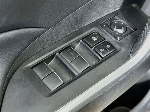 Used 2021 Toyota RAV4 XLE Premium AWD/4WD image 29